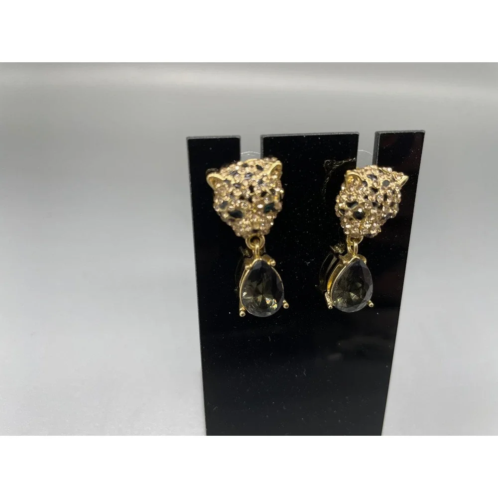 N/A gold tone
